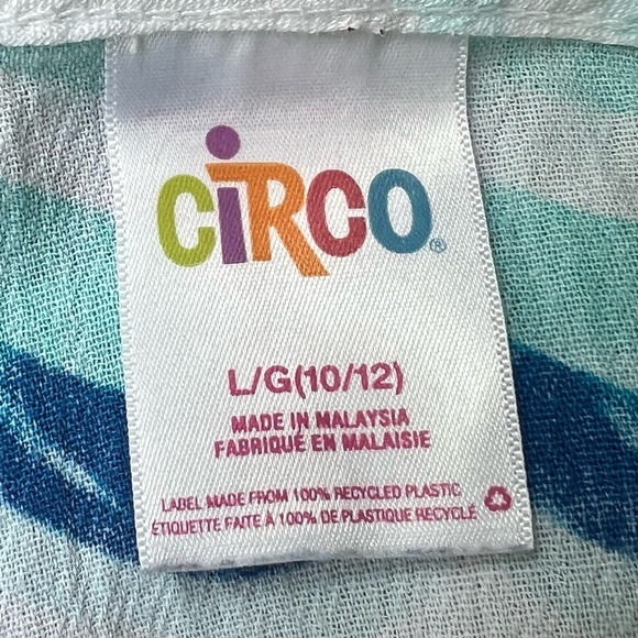 White and Blue Wave Beach Cover Up - Picture 14 of 14